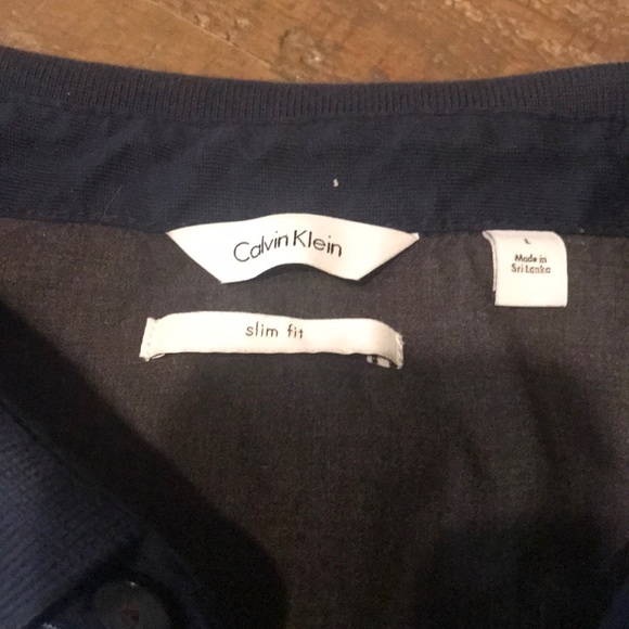 $12-Various designer Men shirts - Picture 3 of 3